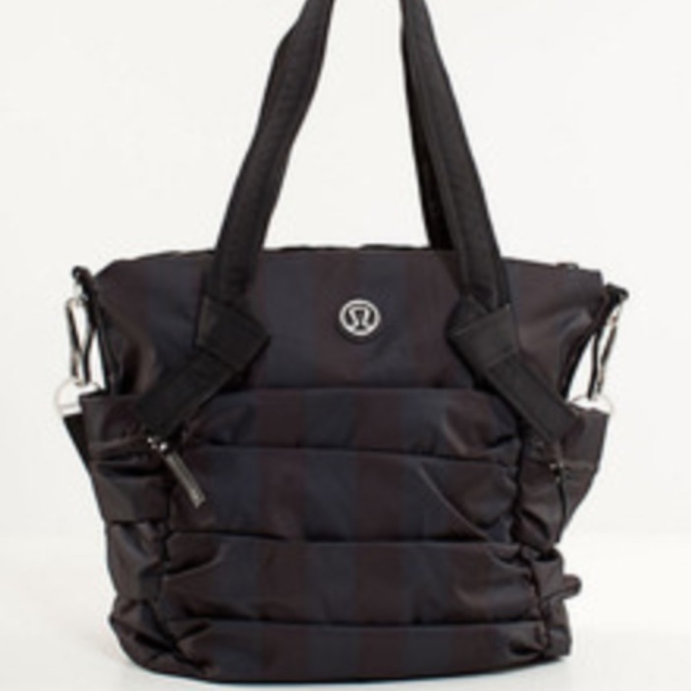 Lululemon Athletica Triumph Tote Black Like New